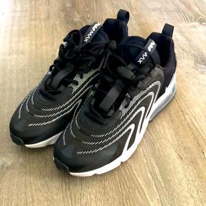 Nike air max 270 React eng